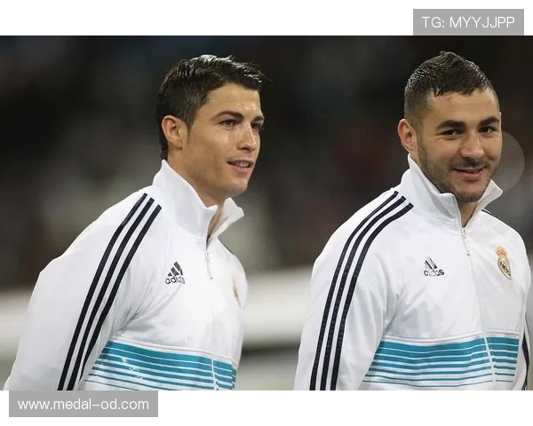 C罗与本泽马沙特联赛进攻效率及战术角色对比分析