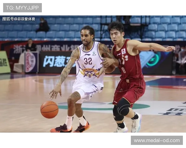 斯蒂芬·马布里突破能力提升明显，关键时刻得分拉开差距